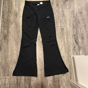 Nike Flair Bootcut Leggings